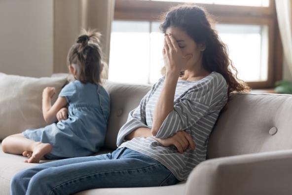 Mama se svađa sa ćerkom