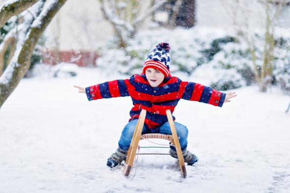 Dečak se sanka