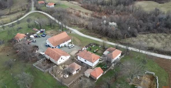 Imanje na kojem žive Srđan i Nasim