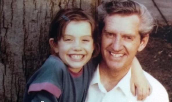 Devojčica Nikol Morin sa ocem