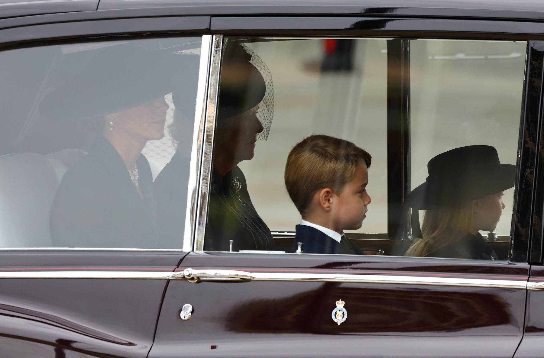 Princeza Šarlot, kraljevska porodica, sahrana Elizabete II