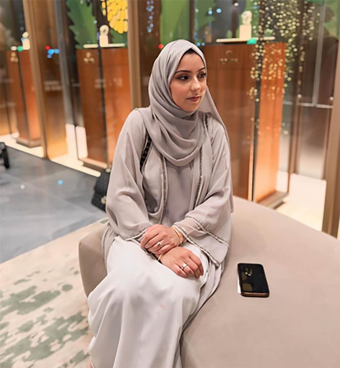 Žena iz Dubaija (2).jpg