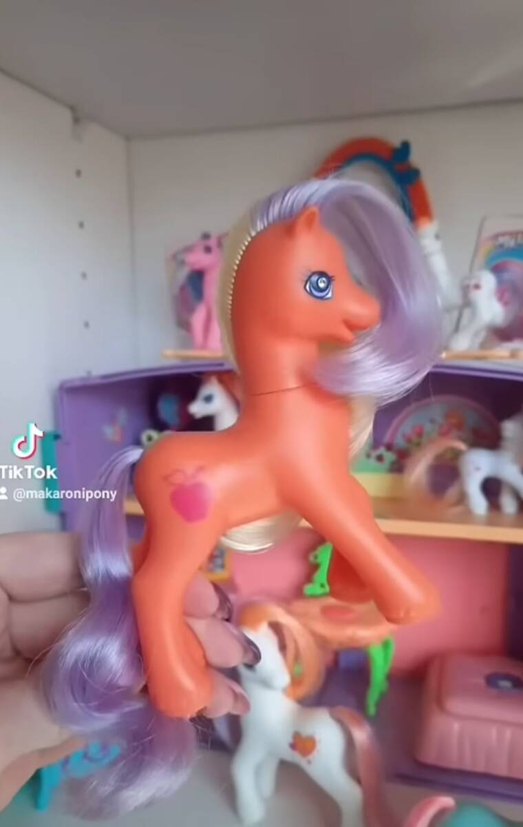 poni0004.jpg
