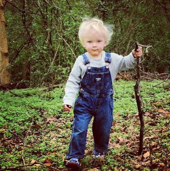 zbog-cega-je-sve-lepo-biti-decak-foto