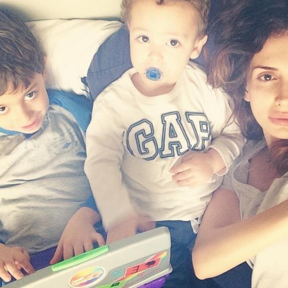 poznate-mame-porodicni-trenuci-na-instagramu-foto